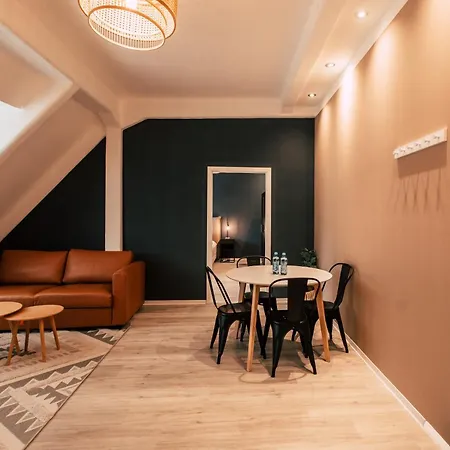 Luga Homes - Nikolaikirche Apartment *